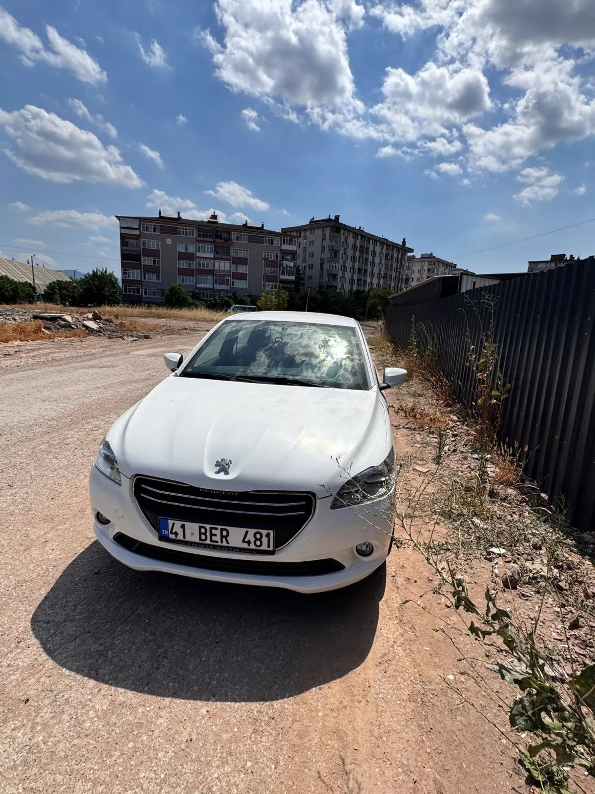 Sahibinden Keyfe Keder Çıtır Hasarlı Peugeot 301 — fotoğraf 1