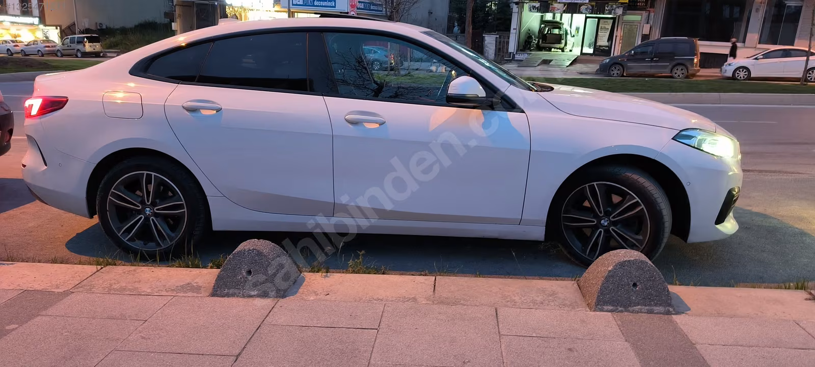 SAHİBİNDEN TEMİZ BMW 2.16 D GRAN COUPE — küçük resim 4