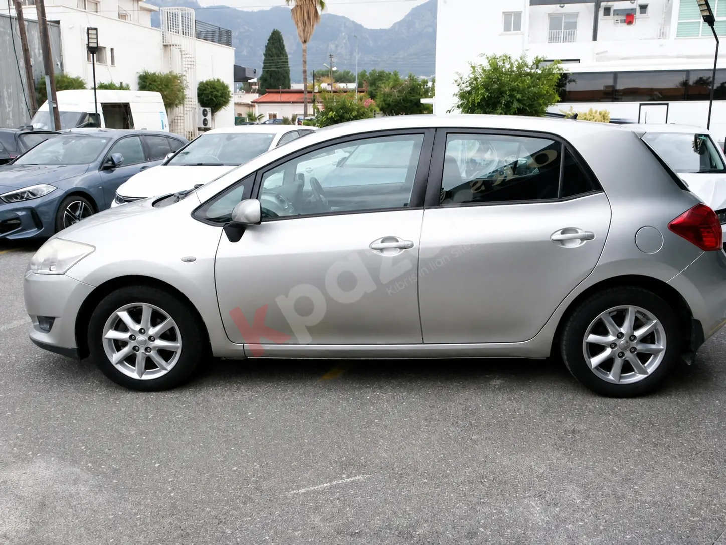 2008 Model Otomatik Toyota Auris — küçük resim 3