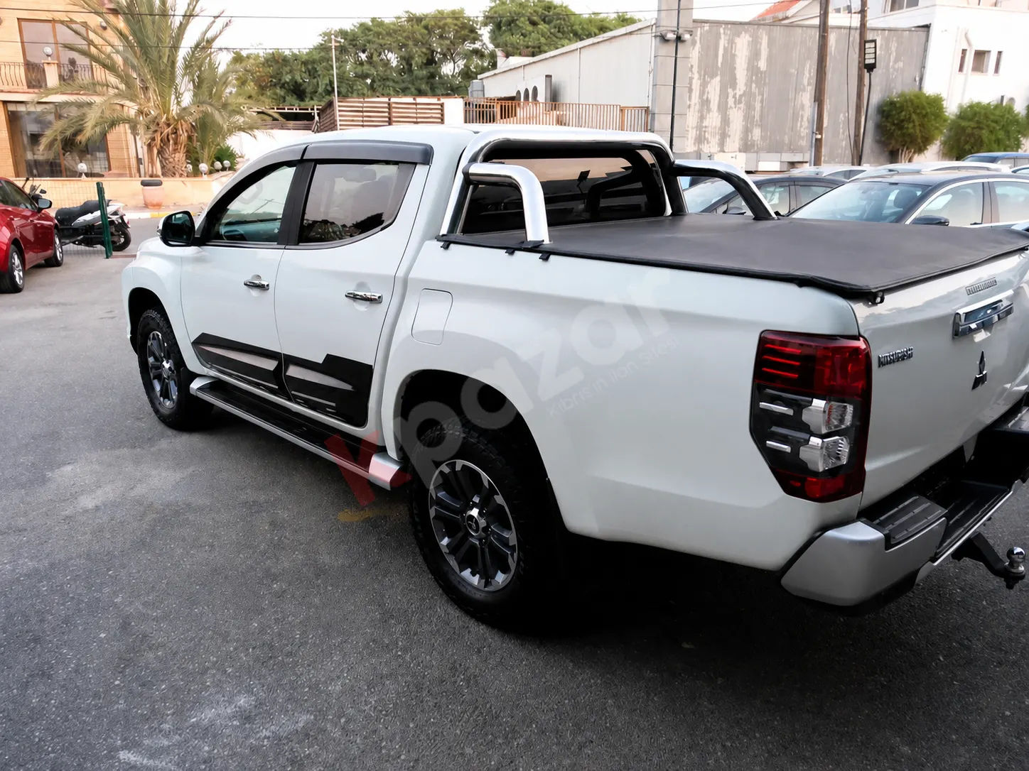 2020 Model Otomatik Mitsubishi L 200 — küçük resim 5