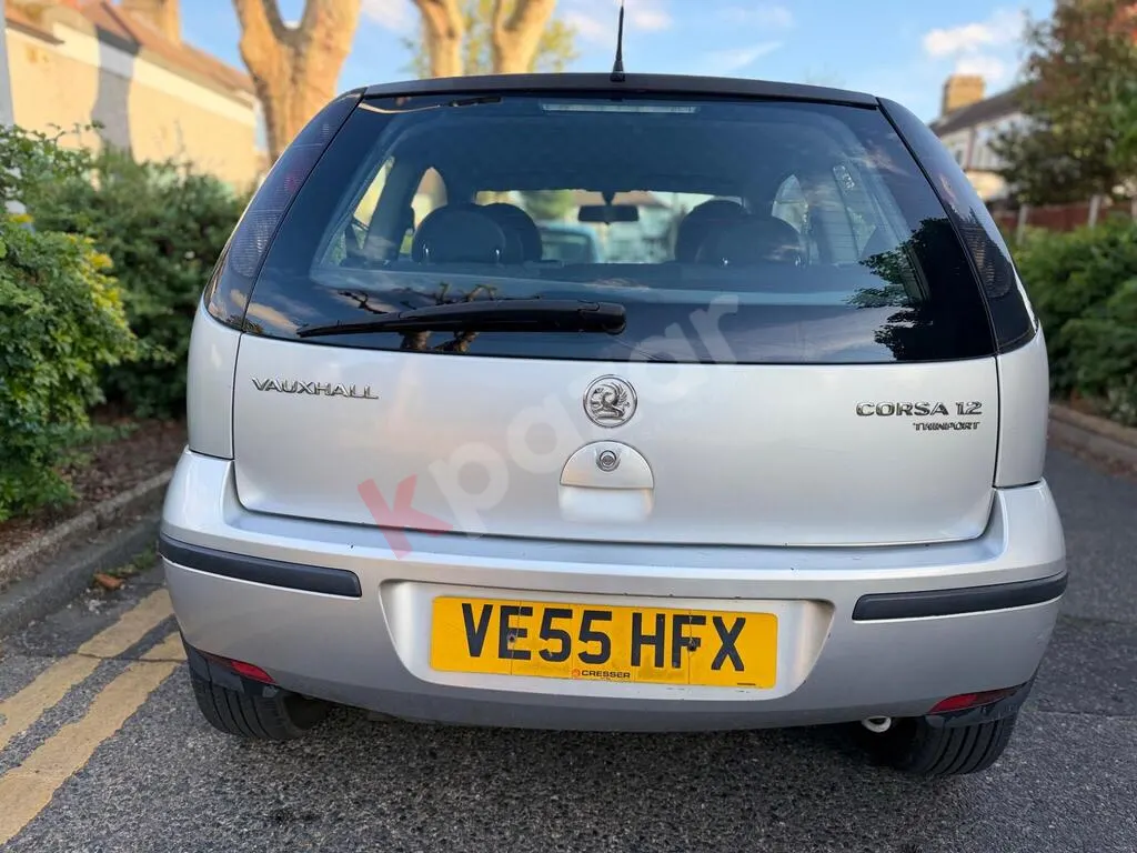 2006 Model Gümüş Renk Temiz Bakılmış Vauxhall Corsa Hatchback — küçük resim 4